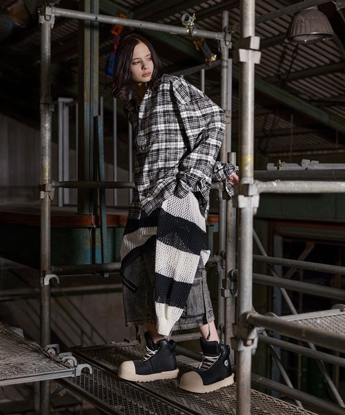 ERAR（エラー）の「【ERAR】ハイダメージクラッシュ加工オーバーサイズチェックシャツ（シャツ/ブラウス・メンズ・ブラック/ホワイト/レッド・S/M/L/XL）」の19枚目の写真