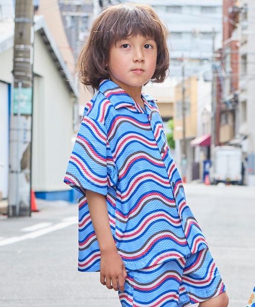 Life Support Products(ライフサポートプロダクツ)の「【UVカット/速乾】POKOPOKOドライ総柄半袖シャツ/セットアップ可(シャツ/ブラウス・キッズ・カーキ/エメラルド/ホワイト系2/ブルー/パープル/ラベンダー/ベージュ/チャコール/ブルー系1/ライトグリーン/レッド/ブラック系1・90/100/110/120/130/140/150)」の10枚目の写真