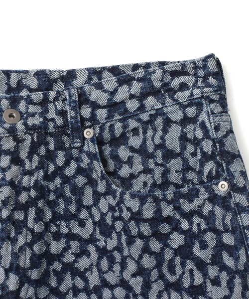 atmos(アトモス)の「atmos Leopard Pattern Baggy Shorts / アトモス レオパード パターン バギー ショーツ(デニムパンツ・メンズ・ブラック/カーキ/ブルー・M/L/XL/XXL)」の5枚目の写真