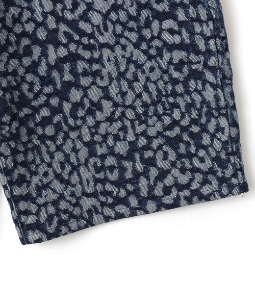 atmos(アトモス)の「atmos Leopard Pattern Baggy Shorts / アトモス レオパード パターン バギー ショーツ(デニムパンツ・メンズ・ブラック/カーキ/ブルー・M/L/XL/XXL)」の6枚目の写真