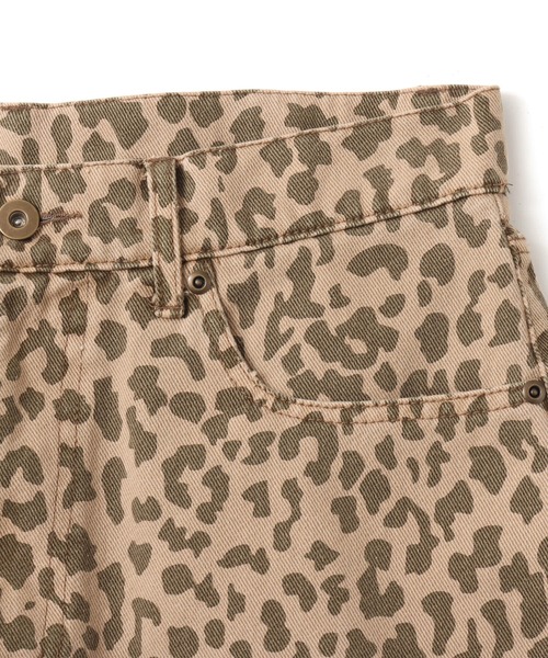 atmos(アトモス)の「atmos Leopard Pattern Baggy Shorts / アトモス レオパード パターン バギー ショーツ(デニムパンツ・メンズ・ブラック/カーキ/ブルー・M/L/XL/XXL)」の11枚目の写真
