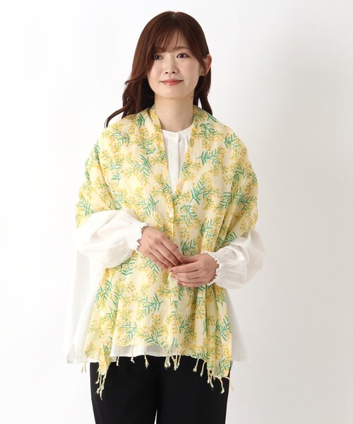 one'sterrace(ワンズテラス)の「3WAYストール スプレッドミモザ(ストール/ショール・レディース・アイボリー系8/イエロー系8・99)」の9枚目の写真