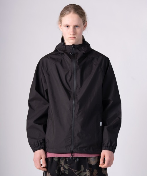 rehacer(レアセル)の「rehacer : Cloud Shell Jacket / クラウド シェル ジャケット(マウンテンパーカー・メンズ・ブラック/グレー・X-LARGE/MEDIUM/SMALL)」の7枚目の写真