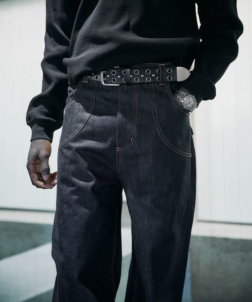 ANDER HUNK（アンダーハンク）の「14oz Selvege Wide Straight Denim / 14オンスセルビッジワイドストレートデニム（デニムパンツ・メンズ・ライトインディゴブルー/ブラック・MEDIUM/SMALL/LARGE）」の8枚目の写真