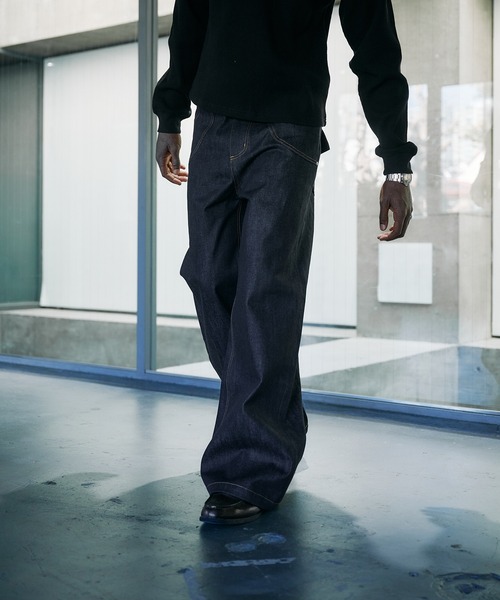 ANDER HUNK（アンダーハンク）の「14oz Selvege Wide Straight Denim / 14オンスセルビッジワイドストレートデニム（デニムパンツ・メンズ・ライトインディゴブルー/ブラック・MEDIUM/SMALL/LARGE）」の11枚目の写真