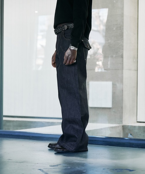 ANDER HUNK（アンダーハンク）の「14oz Selvege Wide Straight Denim / 14オンスセルビッジワイドストレートデニム（デニムパンツ・メンズ・ライトインディゴブルー/ブラック・MEDIUM/SMALL/LARGE）」の19枚目の写真