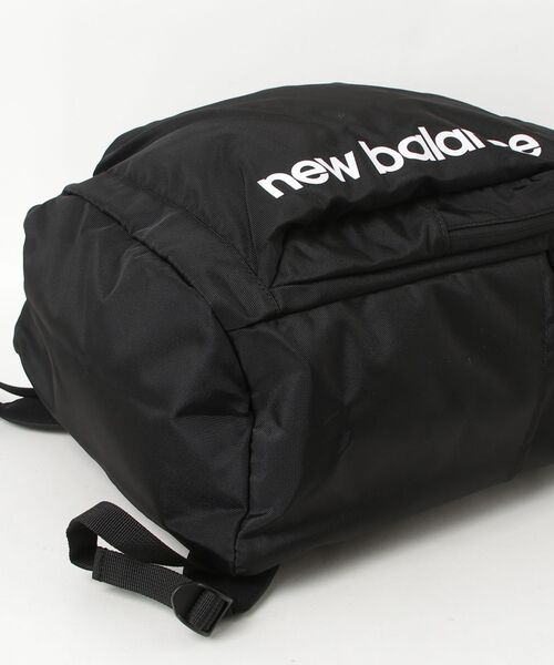 NEW BALANCE(ニューバランス)の「トップローディングバックパック30L(バックパック/リュック・メンズ・ブラック×ゴールド/ブラック×ホワイト・ONE SIZE)」の5枚目の写真
