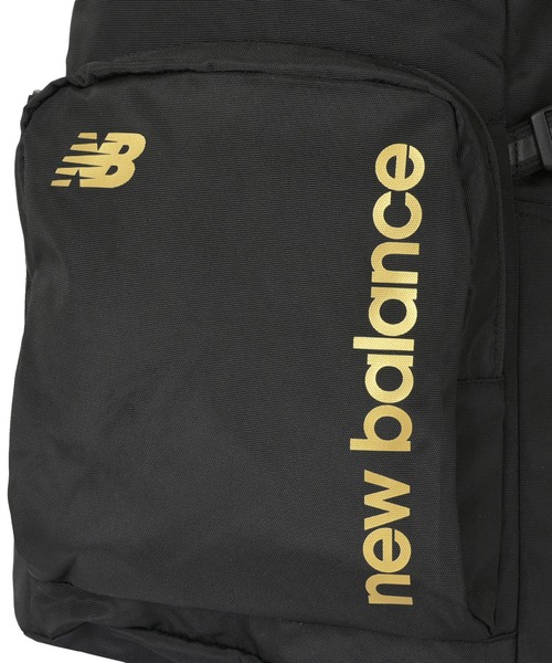 NEW BALANCE(ニューバランス)の「トップローディングバックパック30L(バックパック/リュック・メンズ・ブラック×ゴールド/ブラック×ホワイト・ONE SIZE)」の8枚目の写真