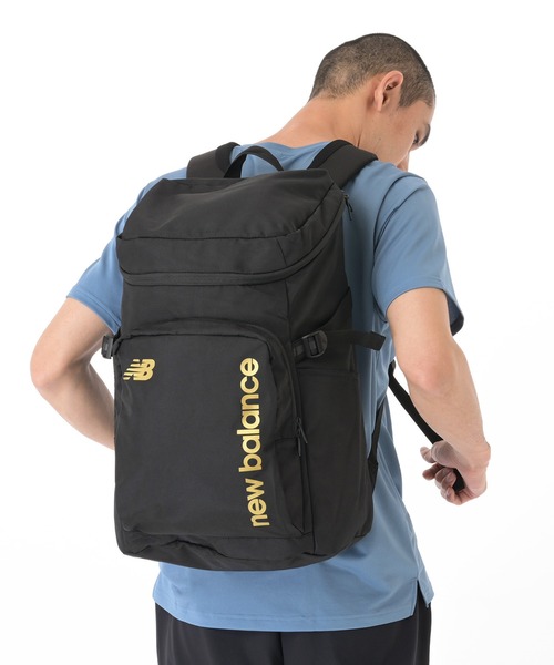 NEW BALANCE(ニューバランス)の「トップローディングバックパック30L(バックパック/リュック・メンズ・ブラック×ゴールド/ブラック×ホワイト・ONE SIZE)」の7枚目の写真
