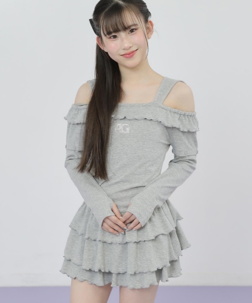 ANAP GiRL(アナップガール)の「袖2WAY 肩アキ ティアード ワンピース(ワンピース・キッズ・ブラック/ライトグレー・XS/S/M)」の2枚目の写真