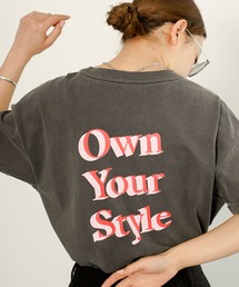 [ヴィンテージ感のある風合い]ピグメントロゴ半袖Tシャツ