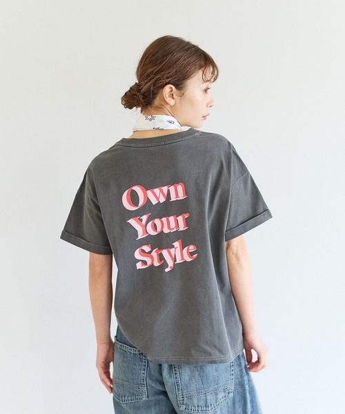 BAYFLOW（ベイフロー）の「[ヴィンテージ感のある風合い]ピグメントロゴ半袖Tシャツ（Tシャツ/カットソー・レディース・ブルー/オフホワイト/チャコール/ブラウン/ブラウン系/モーブ系・MEDIUM/SMALL）」の16枚目の写真