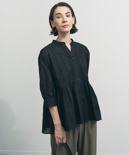 UNFILO(アンフィーロ)の「【野呂佳代さん着用】ペプラム ギャザーブラウス(シャツ/ブラウス・レディース・スカイブルー系/レッド系/ホワイト系/ブラック系/黄土色系/ベージュ系1/サックスブルー系1・SMALL/MEDIUM)」の12枚目の写真