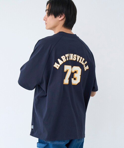 DISCUS（ディスカス）の「DISCUS（ディスカス）別注ナンバープリントTシャツ【インフルエンサー紹介アイテム】（Tシャツ/カットソー・メンズ・オフホワイト/ダークグリーン/その他1/ネイビー・L/M）」の4枚目の写真