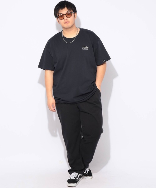 UNDER ARMOUR(アンダーアーマー)の「Tシャツ 半袖 HW COTTON GRAPHIC SS メンズ 大きいサイズ LOOSE ヘビーウエイト グラフィックロゴ クルーネック カットソー UNDER ARMOUR (アンダーアーマー)(Tシャツ/カットソー・メンズ・ホワイト/ブラック・3XL/4XL/5XL)」の6枚目の写真