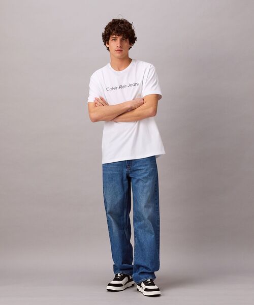 Calvin Klein(カルバン・クライン)の「【ユニセックス】ロゴショートスリーブTシャツ(Tシャツ/カットソー・メンズ・ホワイト/ブルー/ブラック・XL/S/M/L)」の4枚目の写真