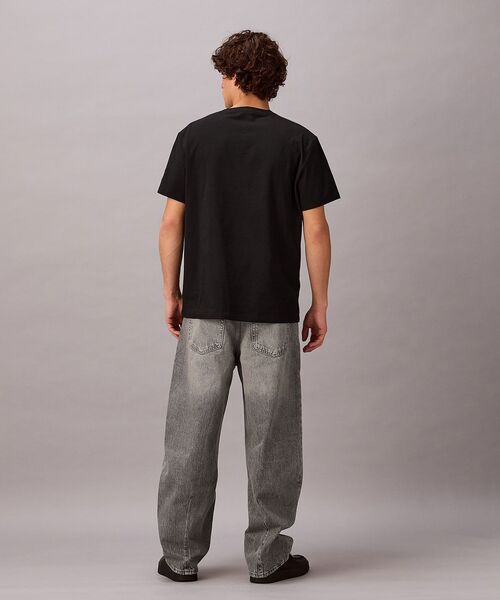 Calvin Klein(カルバン・クライン)の「【ユニセックス】ロゴショートスリーブTシャツ(Tシャツ/カットソー・メンズ・ホワイト/ブルー/ブラック・XL/S/M/L)」の12枚目の写真