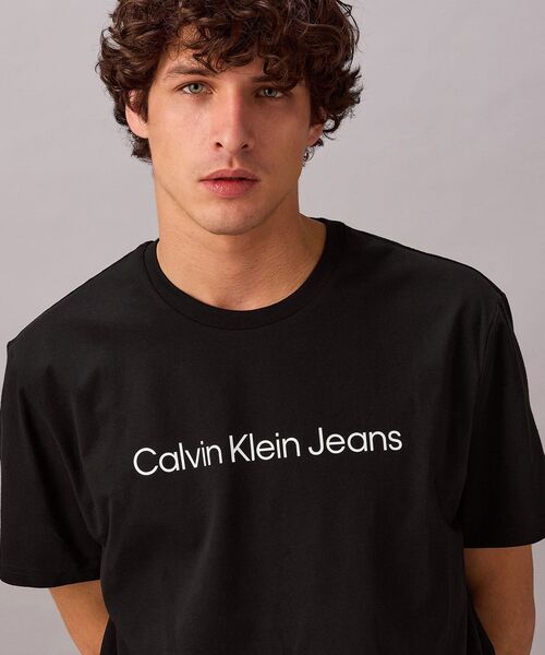 Calvin Klein(カルバン・クライン)の「【ユニセックス】ロゴショートスリーブTシャツ(Tシャツ/カットソー・メンズ・ホワイト/ブルー/ブラック・XL/S/M/L)」の13枚目の写真