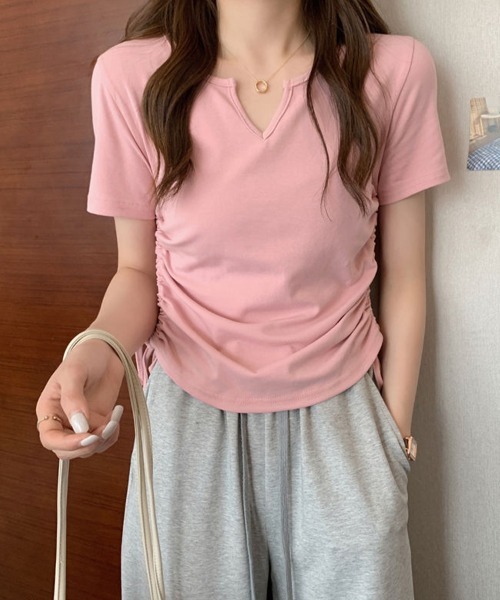 SallyLunn(サリーラン)の「サイドシャーリングキーネックTシャツ(Tシャツ/カットソー・レディース・ピンク/ホワイト/ブラック・LARGE/MEDIUM)」の10枚目の写真