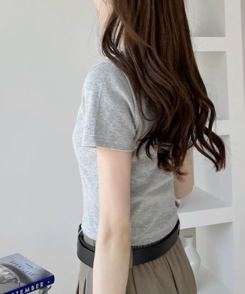 Ada.(エイダ)の「国旗刺繍 半袖 クロップド Tシャツ(Tシャツ/カットソー・レディース・ブラック/オフホワイト/グレー/ネイビー・FREE)」の8枚目の写真