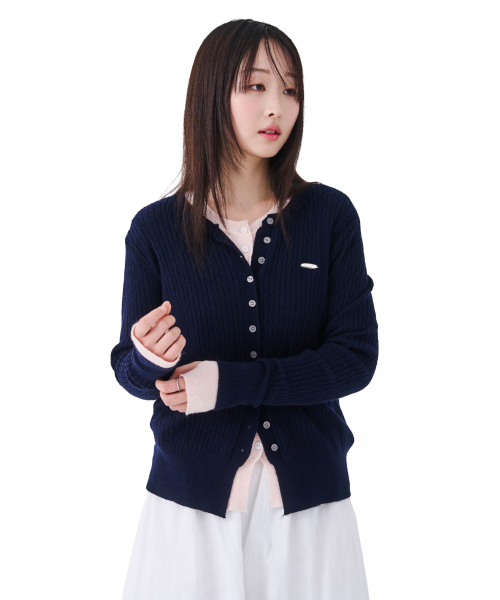 FDR（エフディーアール）の「Essential Pearl Soft Cardigan_7 Color（カーディガン/ボレロ・レディース・ネイビー/オートミール/ブラック/ワイン/スカイブルー/ライトピンク/アッシュグレー・FREE）」の13枚目の写真
