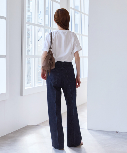 U by SPICK&SPAN(ユーバイスピックアンドスパン)の「《WEB限定 / 追加》ハイライズストレートデニム(デニムパンツ・レディース・ネイビー/ブルー・38/36)」の5枚目の写真