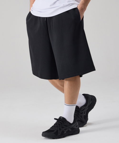 NTBC(エヌティービーシー)の「ヘビーコットンワイドフィットバミューダパンツ_2COLOR(その他パンツ・レディース・ブラック/ライトグレー・MEDIUM/LARGE/X-LARGE)」の5枚目の写真