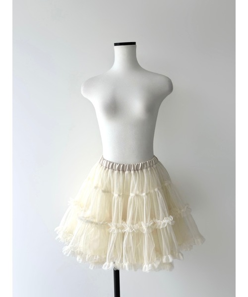 AMOMMA(アモマ)の「AUDREY TIERED TULLE SKIRT(スカート・レディース・アイボリー/ブラック・FREE)」の17枚目の写真