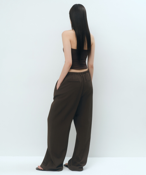 MUSINSA STANDARD WOMAN（ムシンサスタンダードウーマン）の「ウィメンズ RN ワイドバンディングパンツ [ダークブラウン]（その他パンツ・レディース・その他・X-SMALL/SMALL/MEDIUM/LARGE）」の4枚目の写真