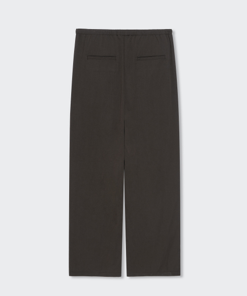 MUSINSA STANDARD WOMAN（ムシンサスタンダードウーマン）の「ウィメンズ RN ワイドバンディングパンツ [ダークブラウン]（その他パンツ・レディース・その他・X-SMALL/SMALL/MEDIUM/LARGE）」の6枚目の写真