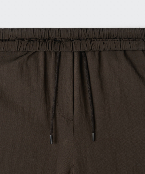 MUSINSA STANDARD WOMAN（ムシンサスタンダードウーマン）の「ウィメンズ RN ワイドバンディングパンツ [ダークブラウン]（その他パンツ・レディース・その他・X-SMALL/SMALL/MEDIUM/LARGE）」の7枚目の写真