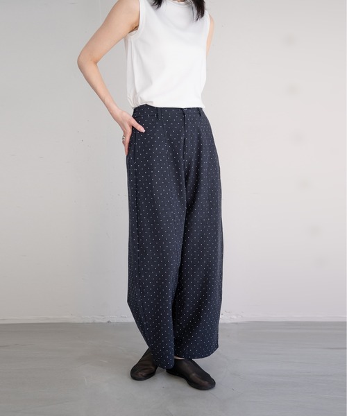 hwyl(ヒュイル)の「ミニドット柄 ワイドパンツ(その他パンツ・レディース・オフホワイト/ネイビー・FREE)」の12枚目の写真