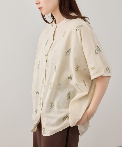 Free Nature インド綿麻 小花柄刺繍 バンドカラーブラウス（シャツ
