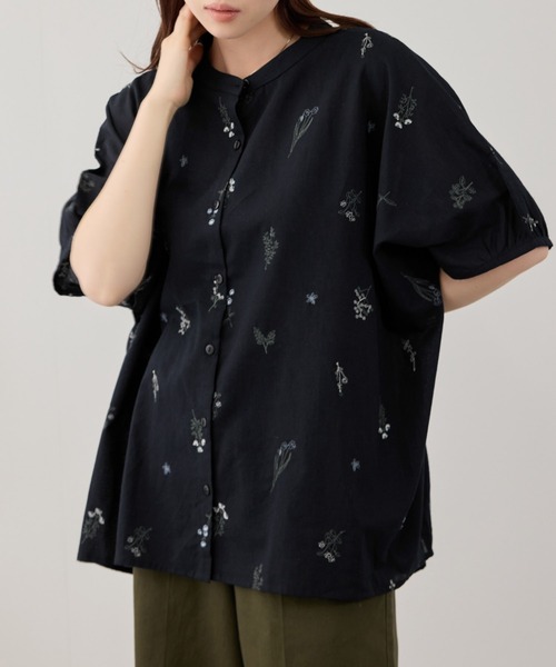 Mac-House(マックハウス)の「【Free Nature/フリーネイチャー】 インド綿麻 小花柄刺繍 バンドカラーブラウス(シャツ/ブラウス・レディース・サックスブルー/ホワイト/ネイビー・M/L)」の13枚目の写真