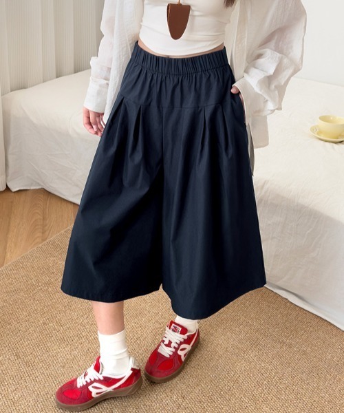 Vipoa(ヴィポア)の「シンプルワイドハーフパンツ(その他パンツ・レディース・ホワイト/ネイビー・FREE)」の8枚目の写真