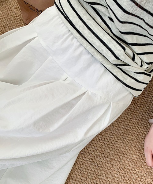 Vipoa(ヴィポア)の「シンプルワイドハーフパンツ(その他パンツ・レディース・ホワイト/ネイビー・FREE)」の15枚目の写真