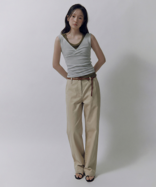 LOOKAST(ルックキャスト)の「メラニー レイヤードスカートパンツ_ベージュ / MELANIE LAYERED SKIRT PANTS_BEIGE(その他パンツ・レディース・Beige・SMALL/MEDIUM)」の3枚目の写真