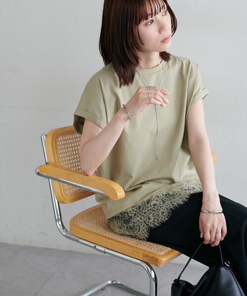 DISCOAT(ディスコート)の「【WEB限定】ヒゲレースフレンチチュニック(Tシャツ/カットソー・レディース・ブラック/グレイッシュベージュ/オフホワイト・MEDIUM)」の5枚目の写真