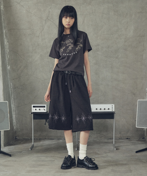 SUPERSUB(スーパーサブ)の「333スター 半袖Tシャツ-チャコール(Tシャツ/カットソー・レディース・その他・SMALL/MEDIUM/LARGE)」の5枚目の写真