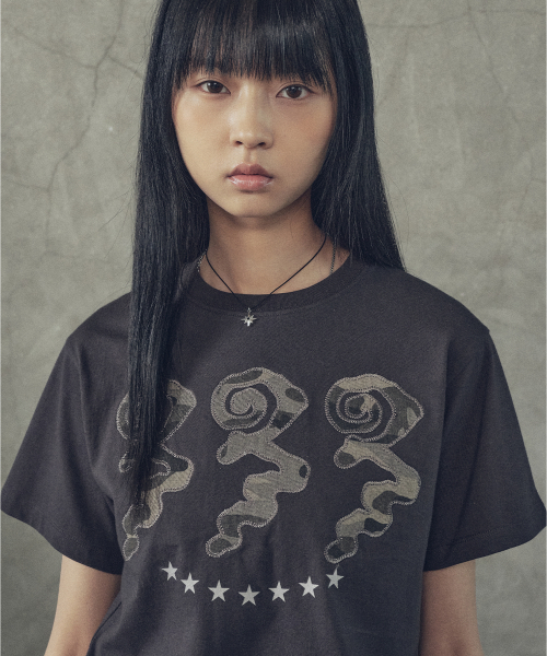 SUPERSUB(スーパーサブ)の「333スター 半袖Tシャツ-チャコール(Tシャツ/カットソー・レディース・その他・SMALL/MEDIUM/LARGE)」の4枚目の写真