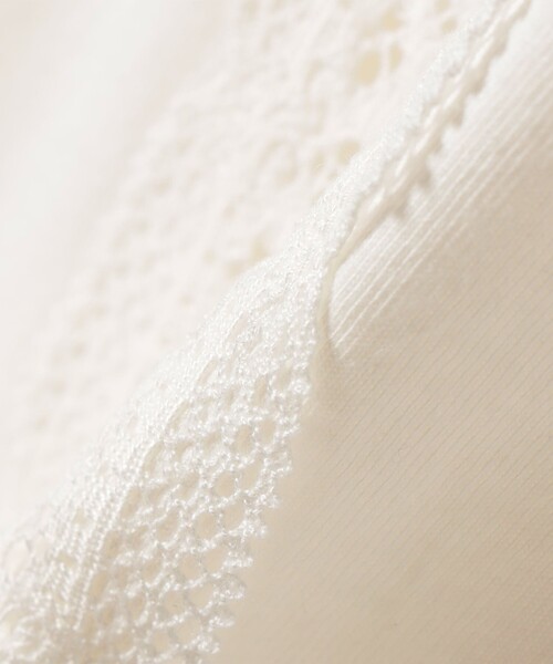 SHIPS(シップス)の「【SHIPS別注】assiette: 〈手洗い可能〉レース コンビ フレンチ スリーブ(Tシャツ/カットソー・レディース・ネイビー/オフホワイト・ONE SIZE)」の3枚目の写真