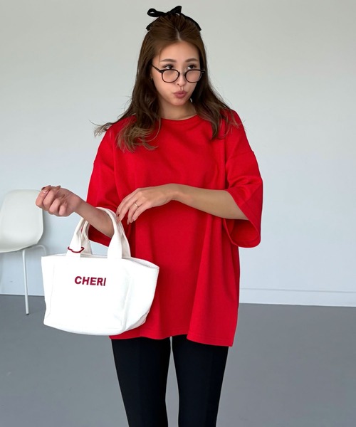 CHERI since1985(シェリ)の「オーバーサイズデイリーハグtee(Tシャツ/カットソー・レディース・レッド/ホワイト/ブラック・FREE)」の15枚目の写真