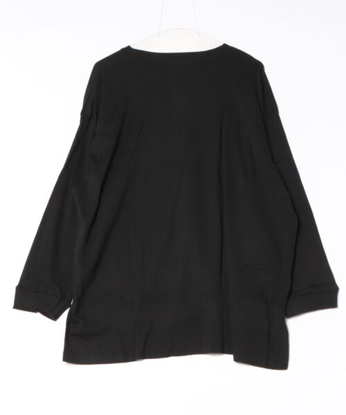 MARAI(マーライ)の「ドルマンスリーブテールカットロングカットソー(Tシャツ/カットソー・レディース・ブラック/グレイッシュベージュ/オフホワイト/ピンクベージュ・フリー)」の14枚目の写真