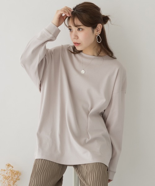 MARAI(マーライ)の「ドルマンスリーブテールカットロングカットソー(Tシャツ/カットソー・レディース・ブラック/グレイッシュベージュ/オフホワイト/ピンクベージュ・フリー)」の19枚目の写真