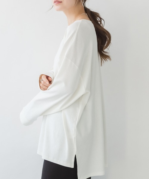 MARAI(マーライ)の「ドルマンスリーブテールカットロングカットソー(Tシャツ/カットソー・レディース・ブラック/グレイッシュベージュ/オフホワイト/ピンクベージュ・フリー)」の13枚目の写真