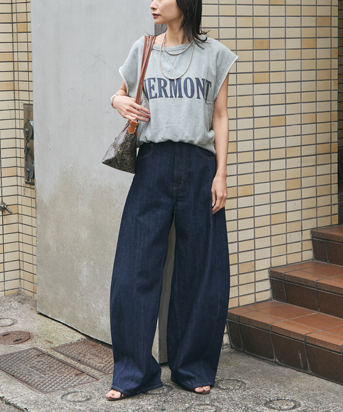 journal standard L'essage(ジャーナルスタンダードレサージュ)の「裏毛ノースリーブ ロゴプルオーバー(スウェット・レディース・ブラウン/チャコールグレー/ネイビー・FREE)」の4枚目の写真