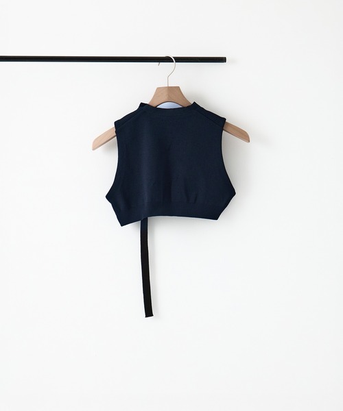 TAN（タン）の「[TAN/タン]CURVED HEM KNIT TOPS（ニット/セーター・レディース・ブラック/レッド/アイボリー・FREE）」の4枚目の写真