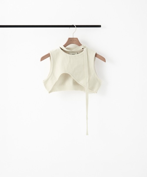 TAN（タン）の「[TAN/タン]CURVED HEM KNIT TOPS（ニット/セーター・レディース・ブラック/レッド/アイボリー・FREE）」の6枚目の写真