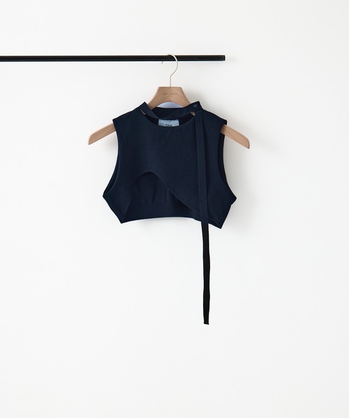 TAN（タン）の「[TAN/タン]CURVED HEM KNIT TOPS（ニット/セーター・レディース・ブラック/レッド/アイボリー・FREE）」の16枚目の写真