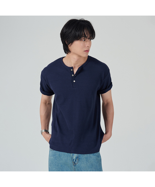 OWSA(オウサ)の「ワッフルヘンリーネック半袖Tシャツ3カラー(Tシャツ/カットソー・メンズ・ブラック/ネイビー/カーキ・X-LARGE/LARGE/MEDIUM)」の3枚目の写真